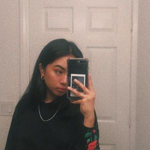 Meet your Posher, Angela